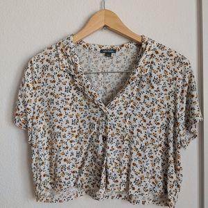 Wild Fable Button Up Floral Crop Tee